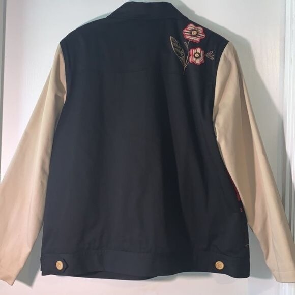 Women's Drapers & Damons Large Button Up Beaded Jacket - Picture 8 of 12